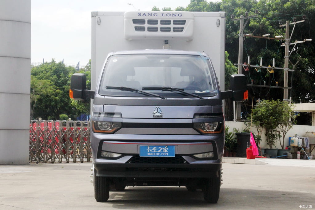 Sinotruk Howo Zhixiang Compact Flatbed Small Light Truck Euro6 Urban Street Narrow Road Flexible Transport Lorry
