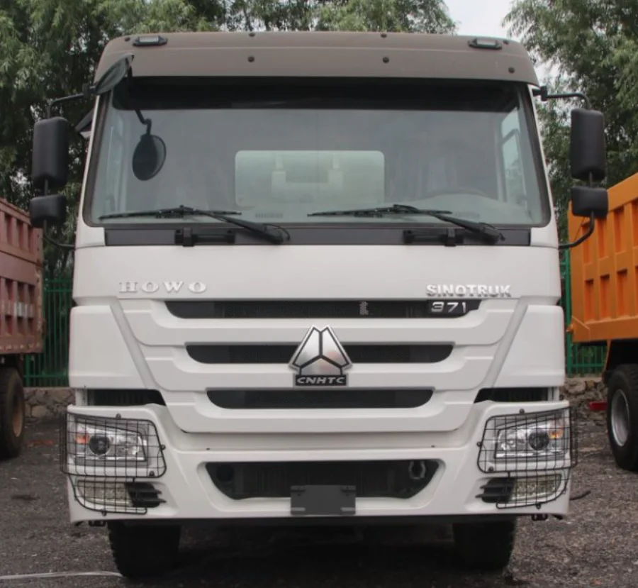 Used Sinotruk HOWO 371hp tractor head, heavy duty prime mover truck for container transportation