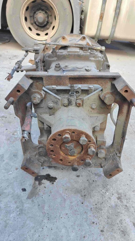 Second Hand QJ S6-160 Transmission Assembly – 6 Gears Manual Gearbox for Chinese Bus Repair & Maintenance
