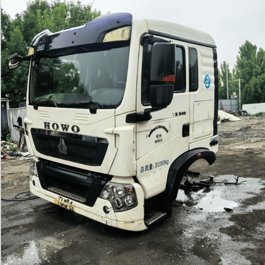 Used HOWO TX Driver Cab Shell for Accident Restoration 2022 SINOTRUK Truck Parts White Complete Cabin with Interior in Stock